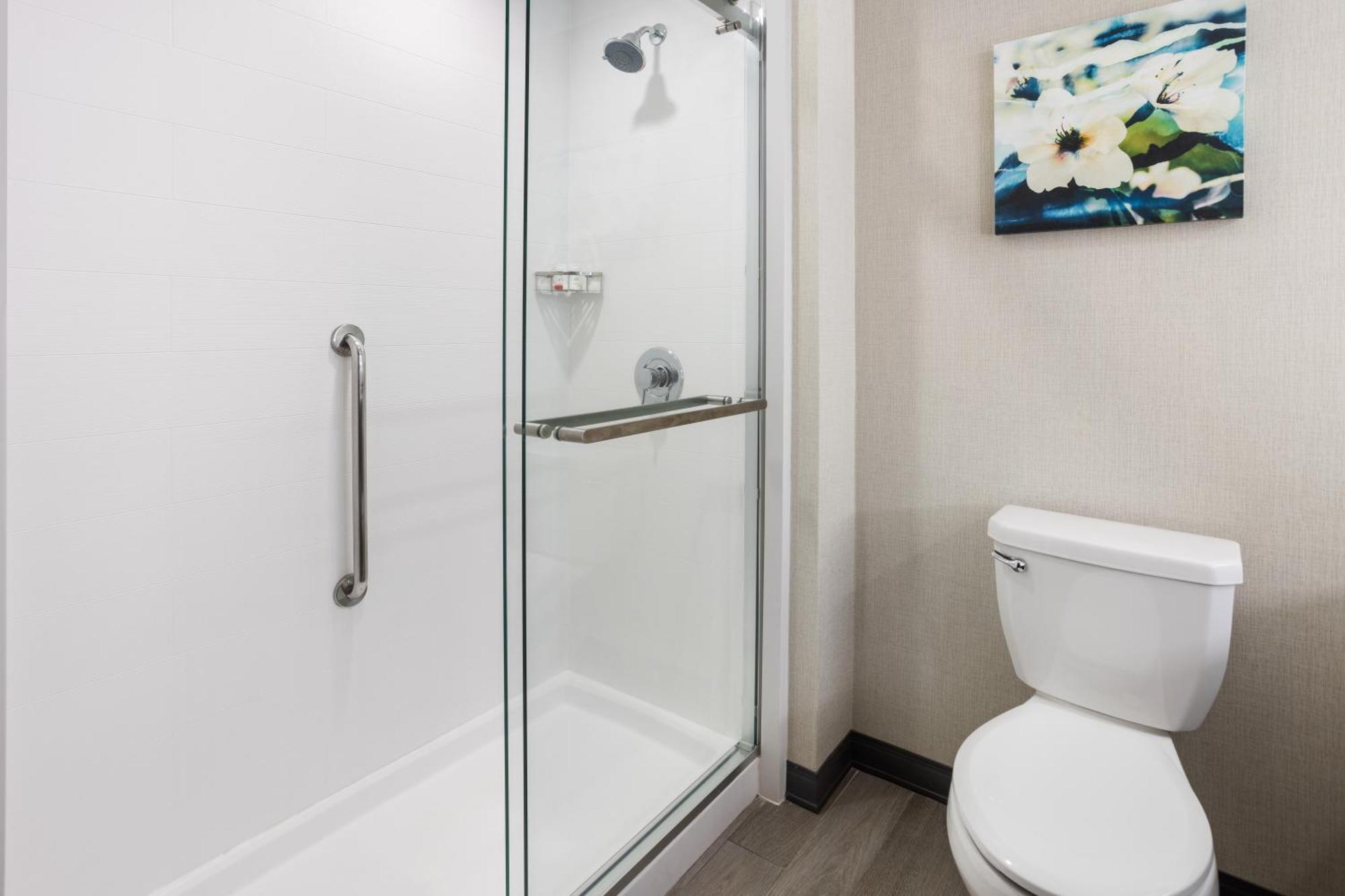 La Quinta Inn & Suites By Wyndham לוקוסט גרוב מראה חיצוני תמונה