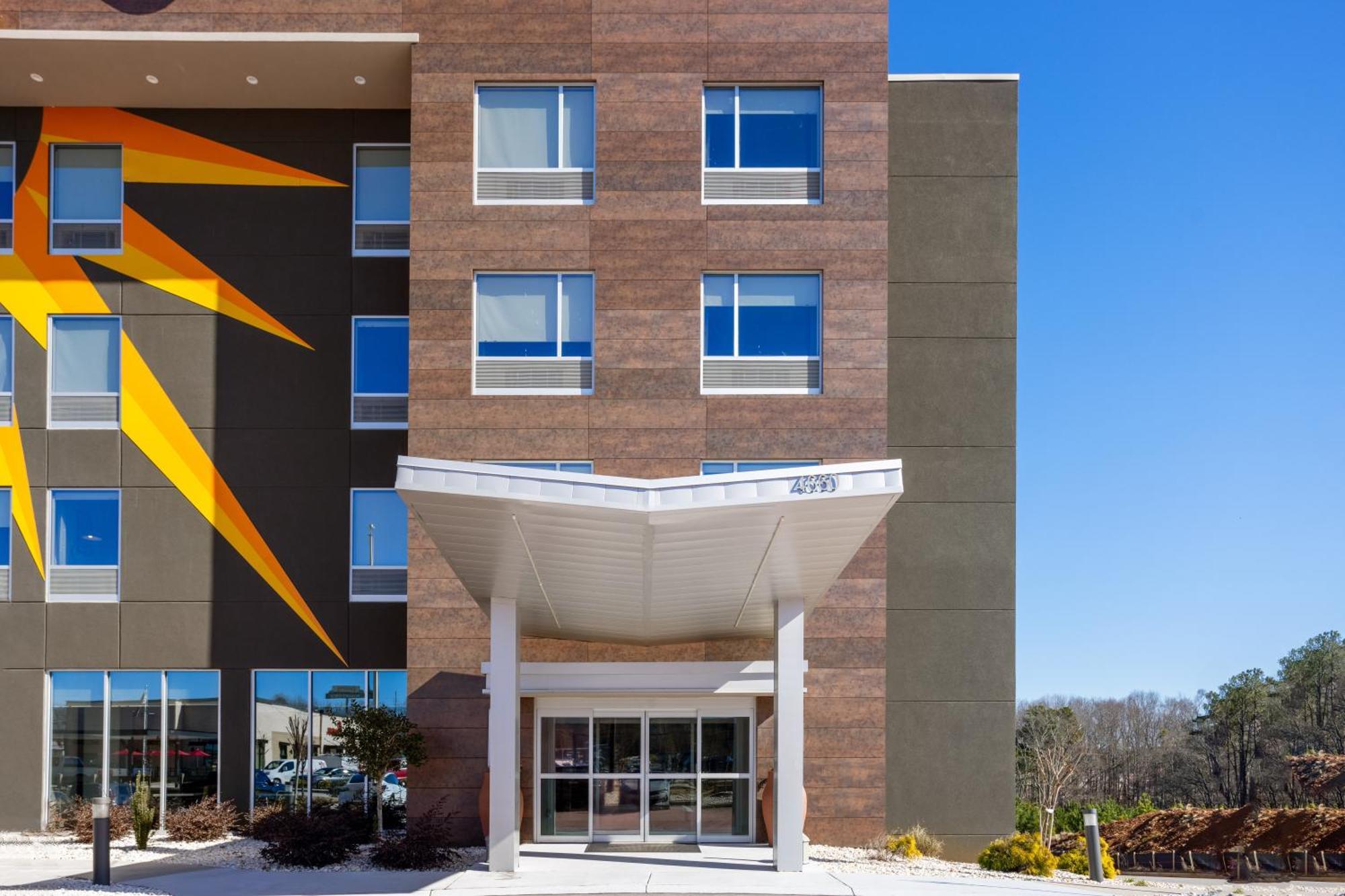La Quinta Inn & Suites By Wyndham לוקוסט גרוב מראה חיצוני תמונה